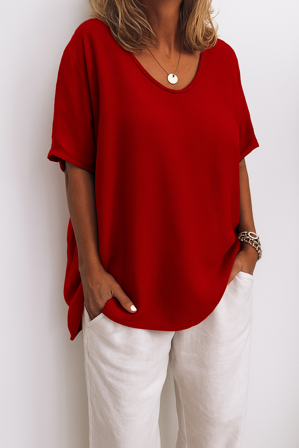 Lana - Top Loose Fit with Round Neck