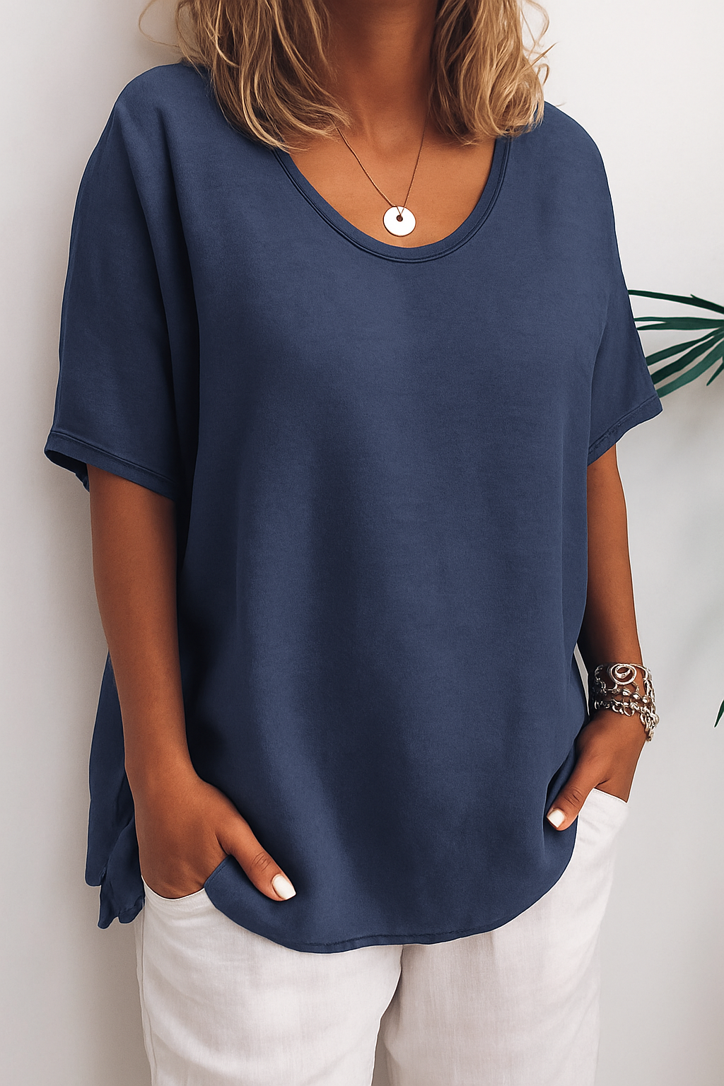 Lana - Top Loose Fit with Round Neck